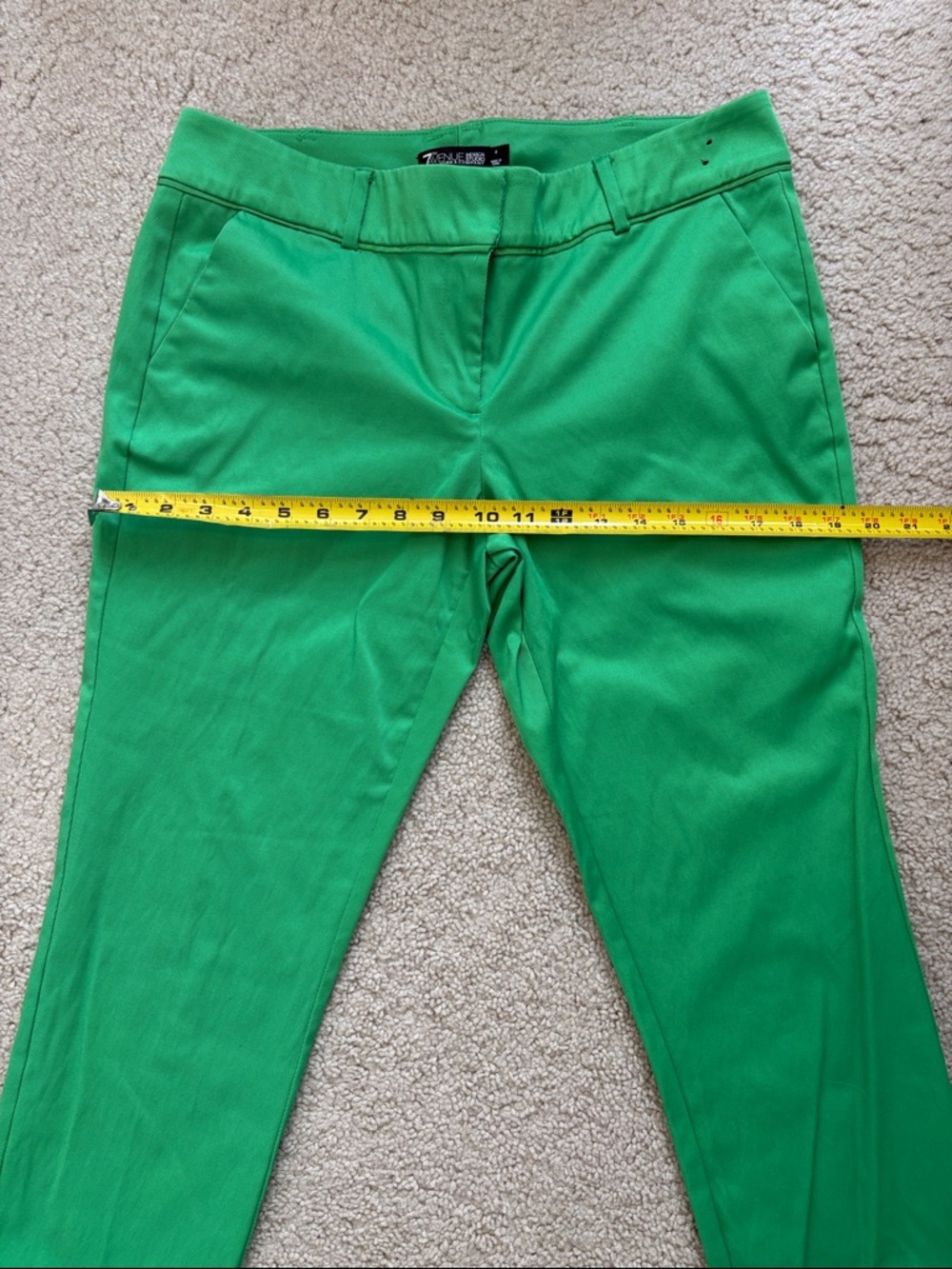 New York & Company Bright Green Cropped Pants - Picture 5 of 8